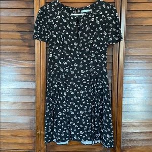 Floral Dress with Button Detail//Kimichi Blue